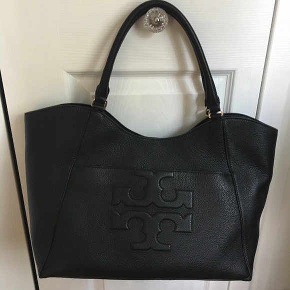 tory burch tote leather